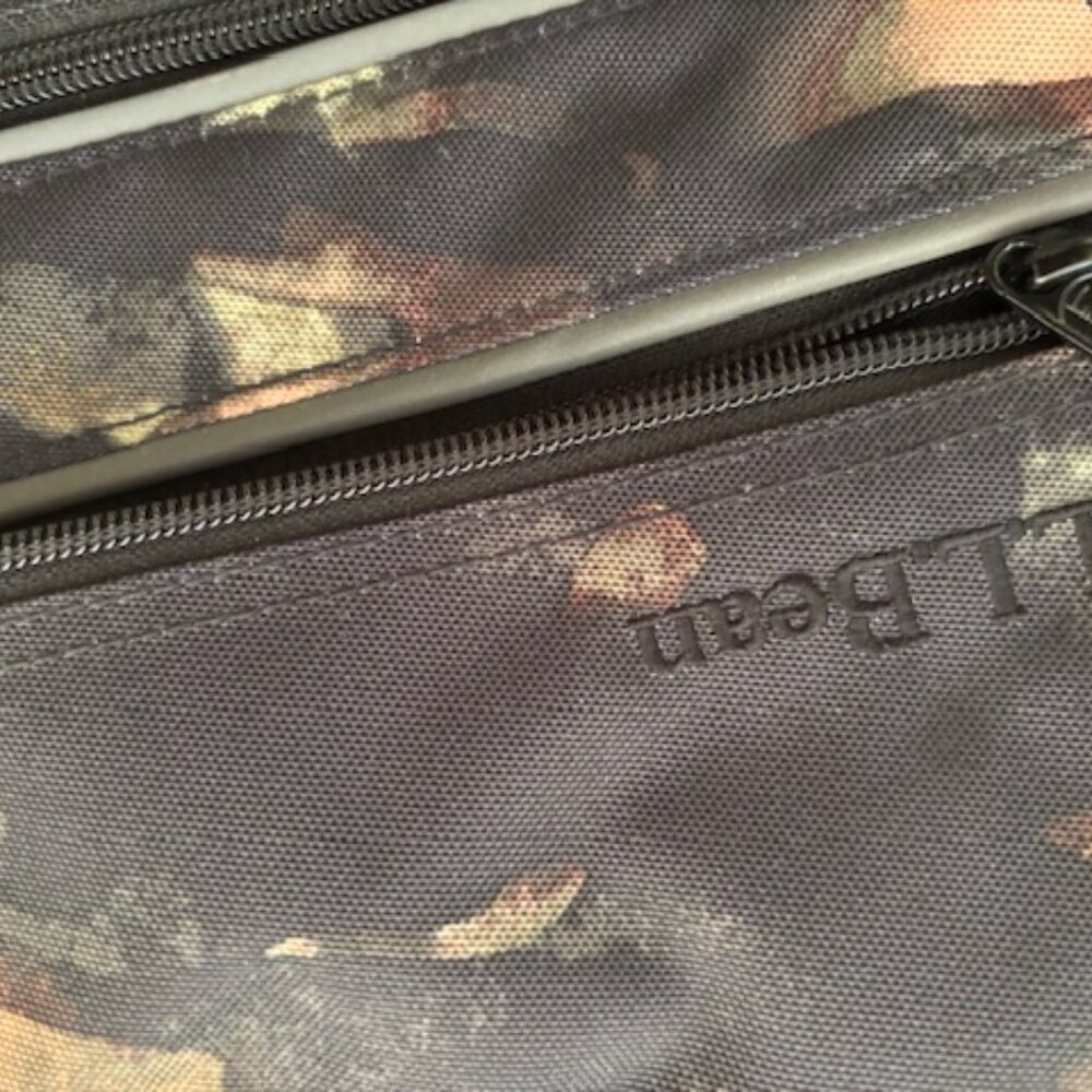 Never used - LL Bean teen boy's XL backpack - Picture 2 of 4